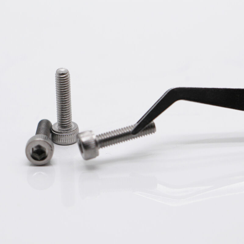 Нержавеющая сталь Ультрамикропрецизионные винты для головки кастрюли M0.5-M3 Никельно покрытые для промышленных применений